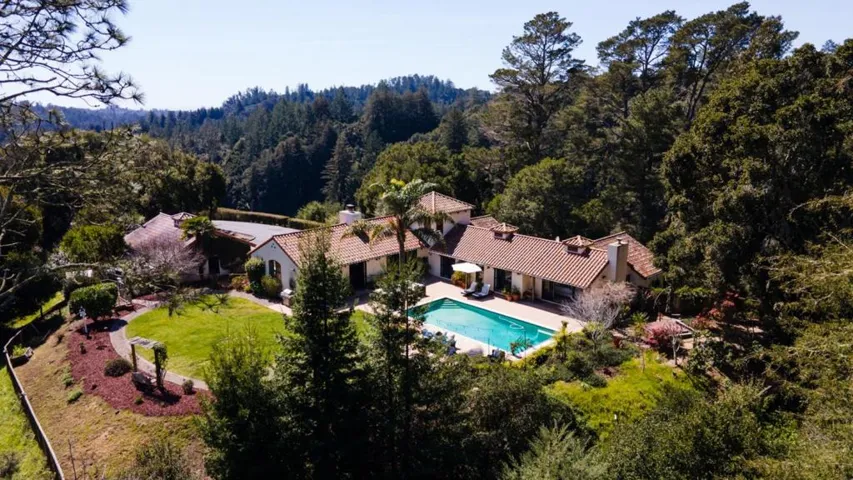 33 Bear Valley, Aptos, California 95003
