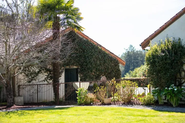 33 Bear Valley, Aptos, California 95003