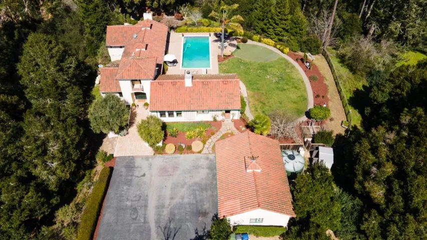 33 Bear Valley, Aptos, California 95003
