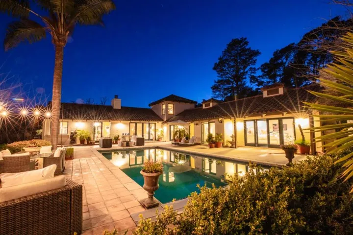 33 Bear Valley, Aptos, California 95003