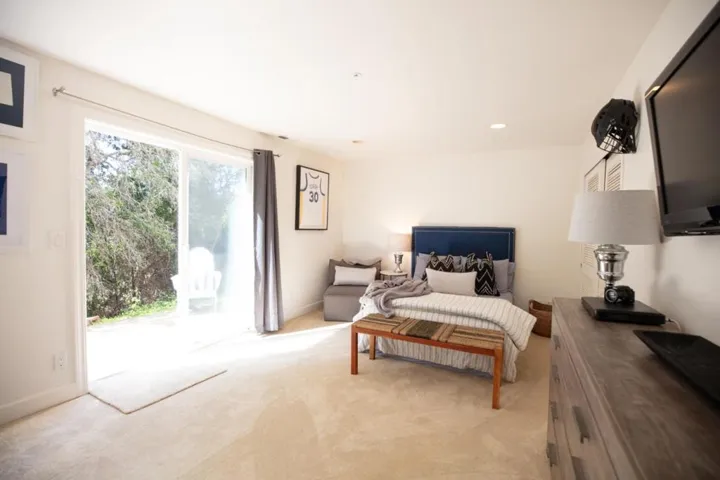 33 Bear Valley, Aptos, California 95003