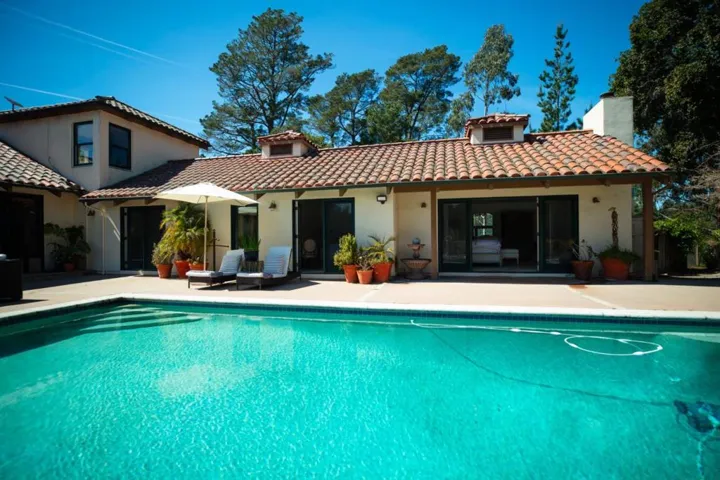 33 Bear Valley, Aptos, California 95003