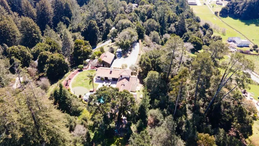 33 Bear Valley, Aptos, California 95003