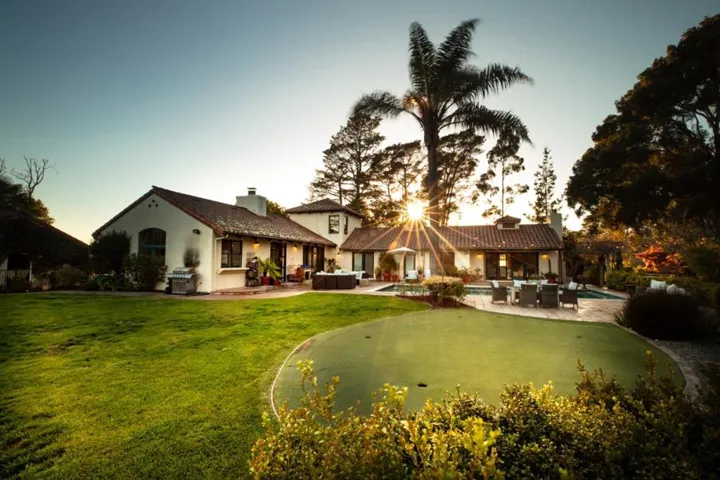 33 Bear Valley, Aptos, California 95003