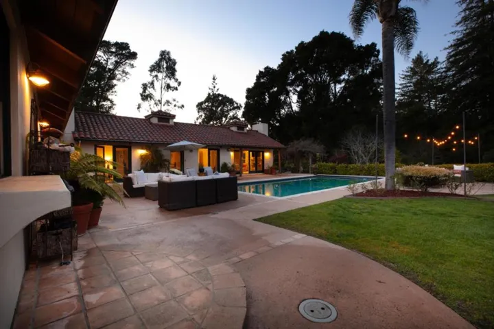 33 Bear Valley, Aptos, California 95003