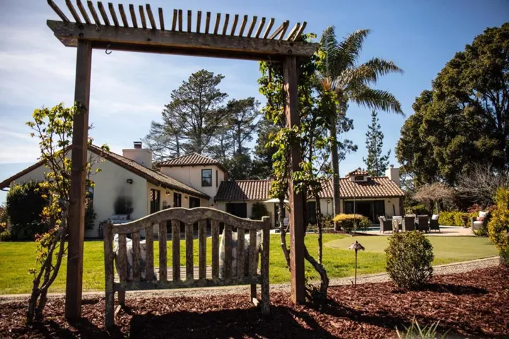 33 Bear Valley, Aptos, California 95003