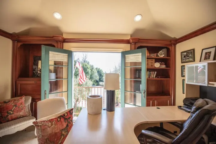 33 Bear Valley, Aptos, California 95003