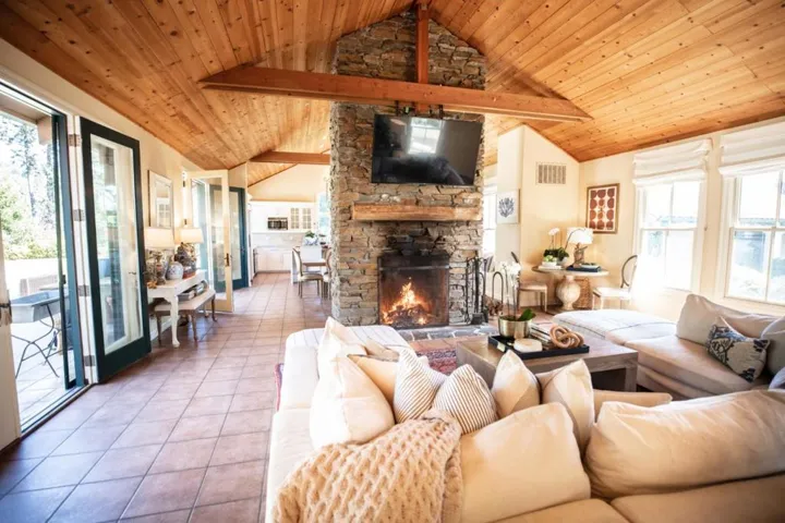 33 Bear Valley, Aptos, California 95003