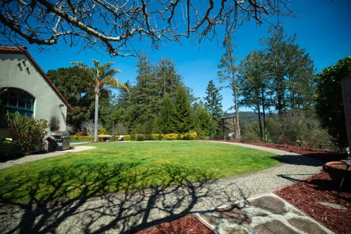 33 Bear Valley, Aptos, California 95003