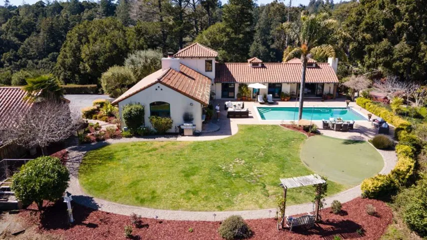 33 Bear Valley, Aptos, California 95003