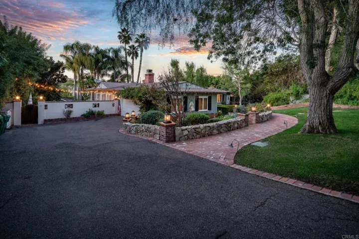 5736 Loma Verde, Rancho Santa Fe, California 92067