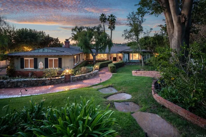 5736 Loma Verde, Rancho Santa Fe, California 92067