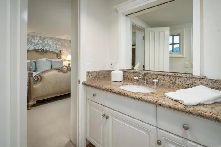 5736 Loma Verde, Rancho Santa Fe, California 92067
