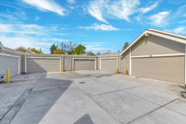 107 Escobar Court, Los Gatos, California 95032