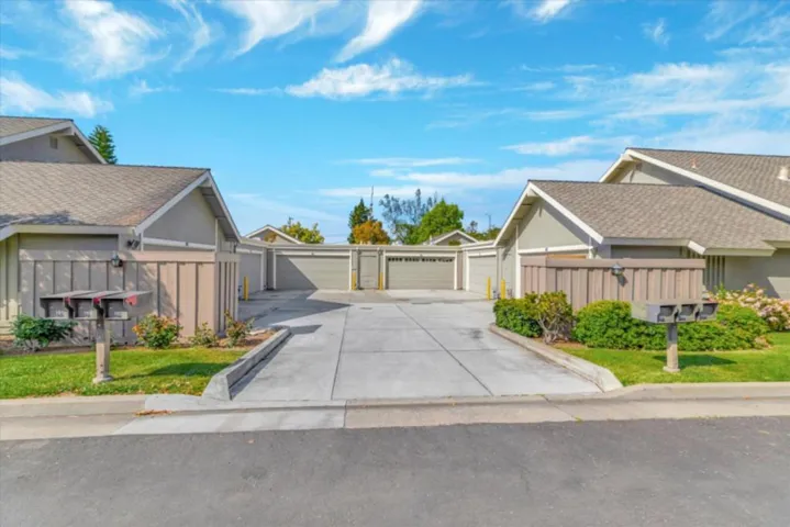 107 Escobar Court, Los Gatos, California 95032