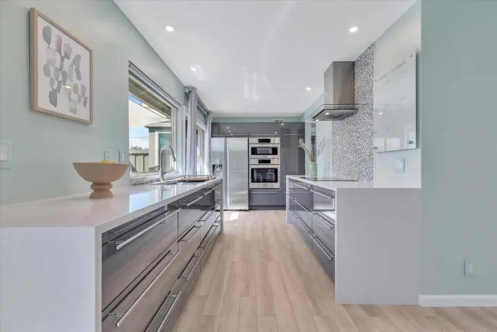 107 Escobar Court, Los Gatos, California 95032