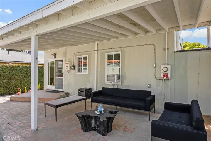 1441 E Poinsettia Street, Long Beach, California 90805