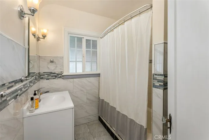 Bath room