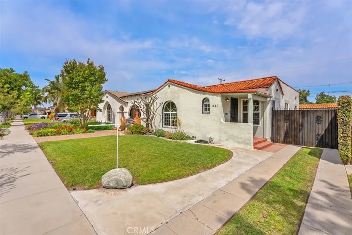 1441 E Poinsettia Street, Long Beach, California 90805