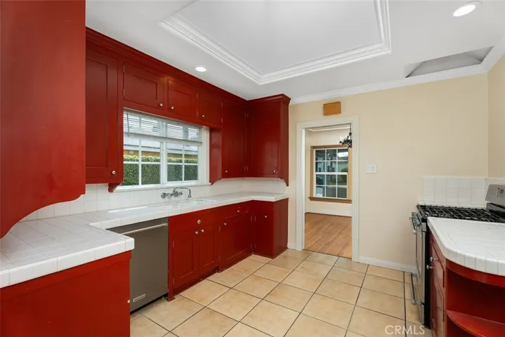 1441 E Poinsettia Street, Long Beach, California 90805