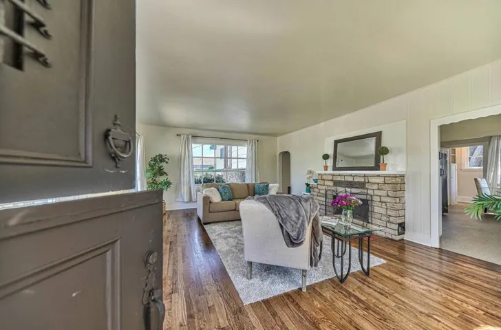 315 Cypress Avenue, Pacific Grove, California 93950