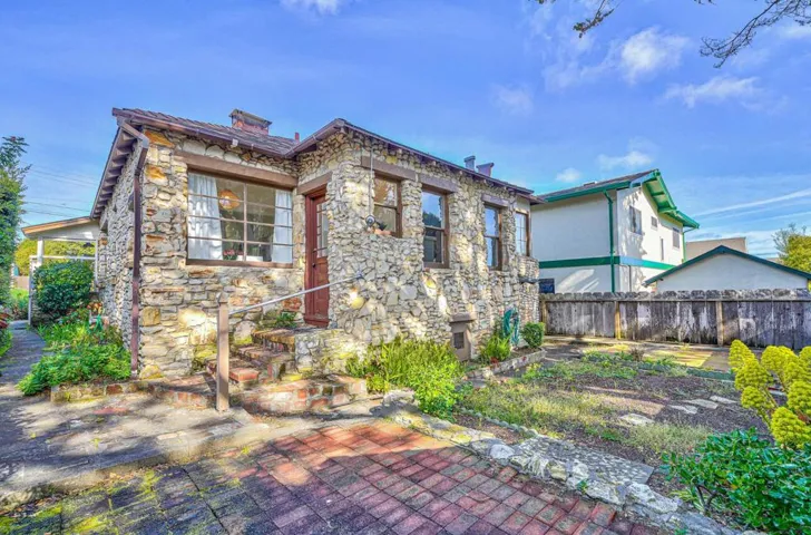 315 Cypress Avenue, Pacific Grove, California 93950