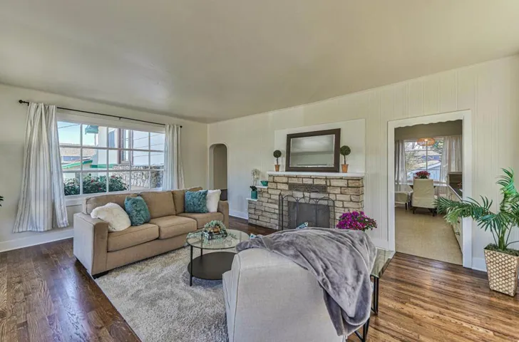 315 Cypress Avenue, Pacific Grove, California 93950