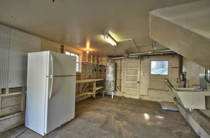 315 Cypress Avenue, Pacific Grove, California 93950