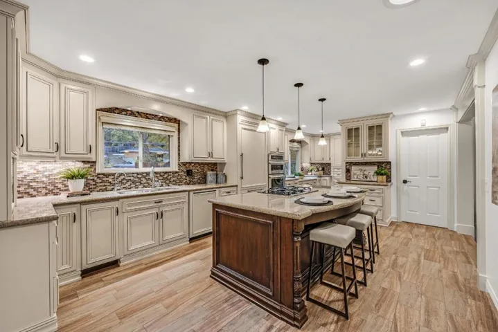 350 Shady Glen Road, Walnut Creek, California 94596