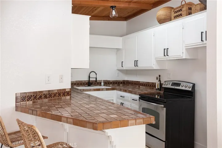 363 Ruby Street, Laguna Beach, California 92651