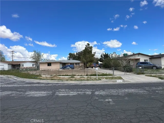 16162 Del Rey Court, Victorville, California 92395