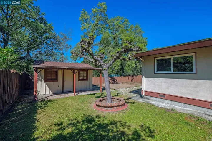 2121 Magnolia Way, Walnut Creek, California 94595
