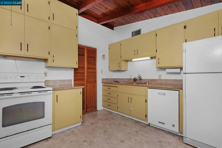 2121 Magnolia Way, Walnut Creek, California 94595