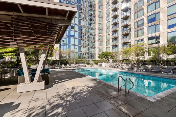 38 N Almaden Boulevard 911, San Jose, California 95110
