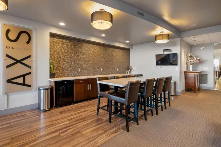 38 N Almaden Boulevard 911, San Jose, California 95110