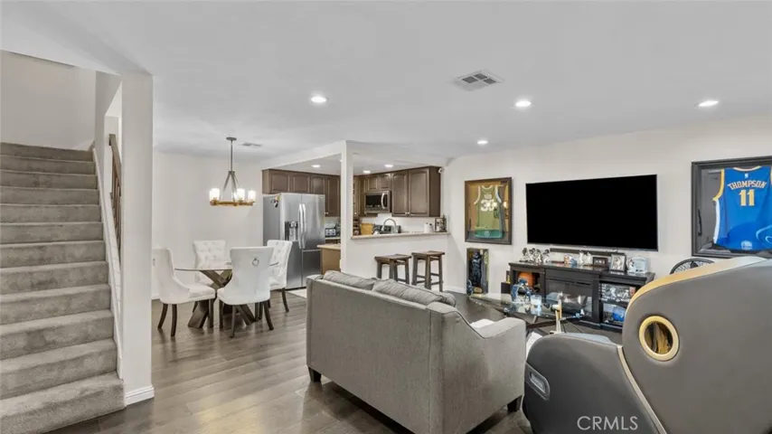 14200 Polk Street, Sylmar, California 91342