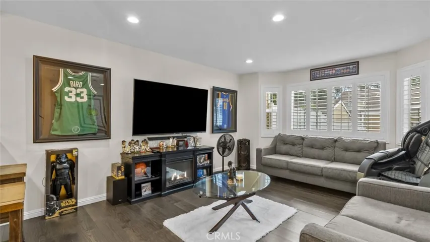 14200 Polk Street, Sylmar, California 91342