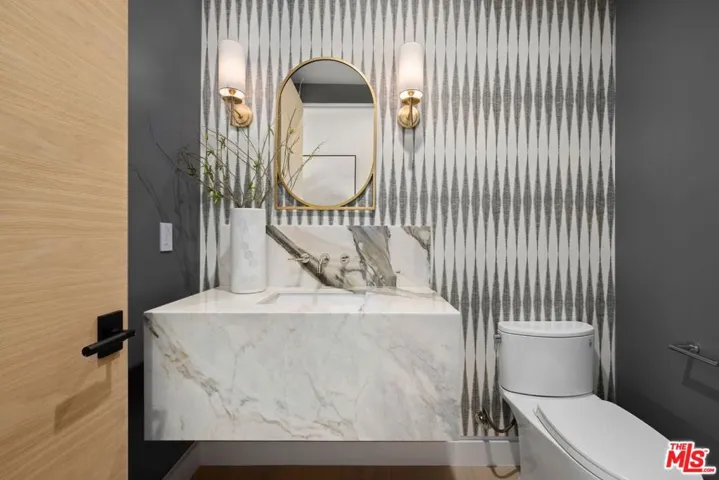 11943 Foxboro Drive, Los Angeles, California 90049