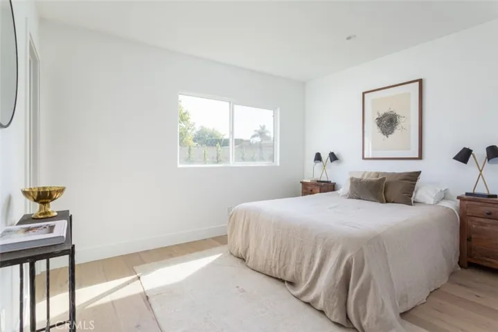 1071 Santa Rosa Avenue, Costa Mesa, California 92626