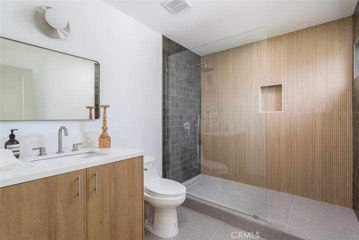 1071 Santa Rosa Avenue, Costa Mesa, California 92626