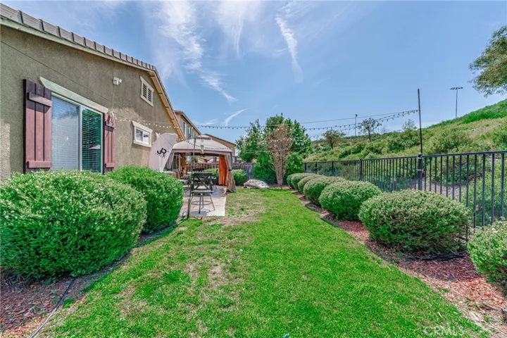 30853 Oak Knoll Drive, Menifee, California 92584