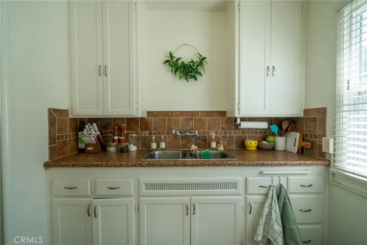 5285 E The Toledo, Long Beach, California 90803