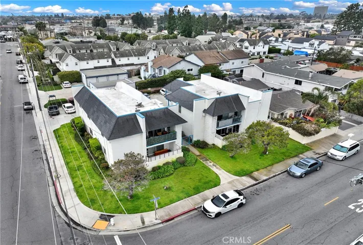 353 Hamilton Street, Costa Mesa, California 92627