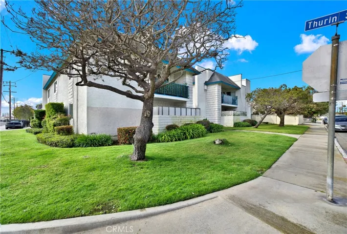 353 Hamilton Street, Costa Mesa, California 92627