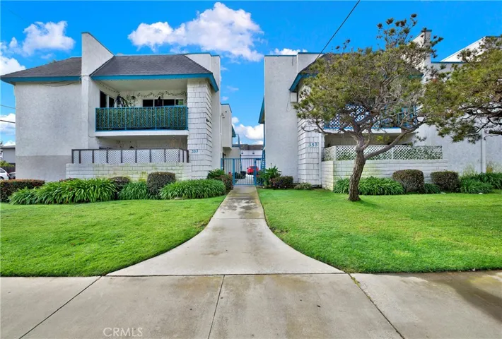 353 Hamilton Street, Costa Mesa, California 92627