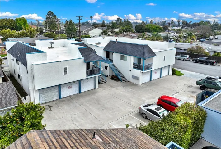353 Hamilton Street, Costa Mesa, California 92627