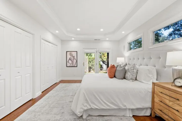 999 Loraine Avenue, Los Altos, California 94024