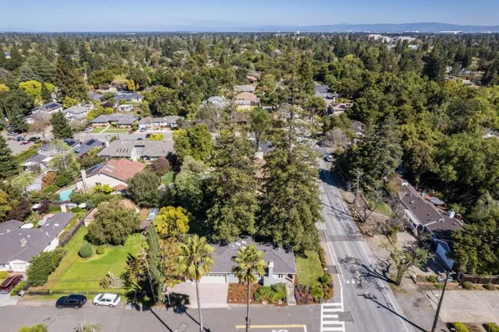 999 Loraine Avenue, Los Altos, California 94024