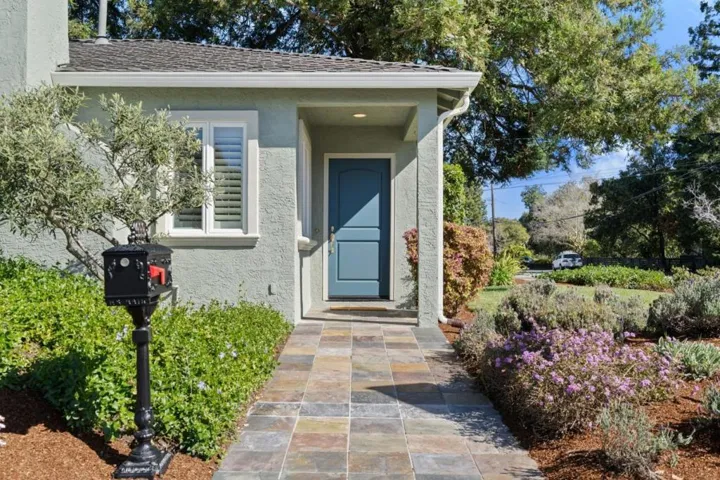 999 Loraine Avenue, Los Altos, California 94024