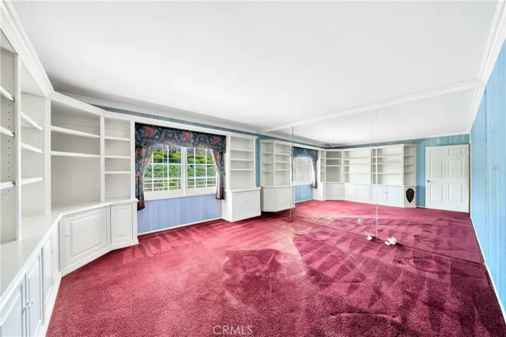 Upstairs bonus room